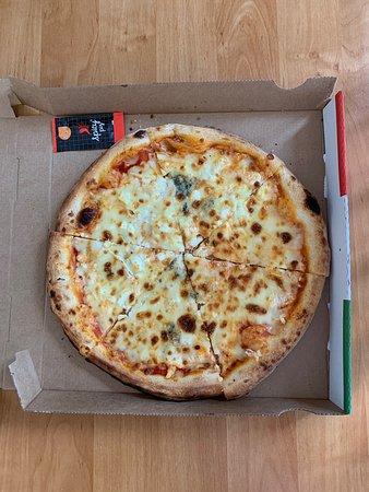Le Maestro Pizza