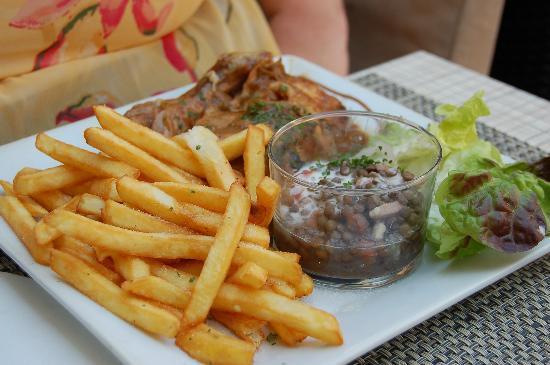 Le Bistro
