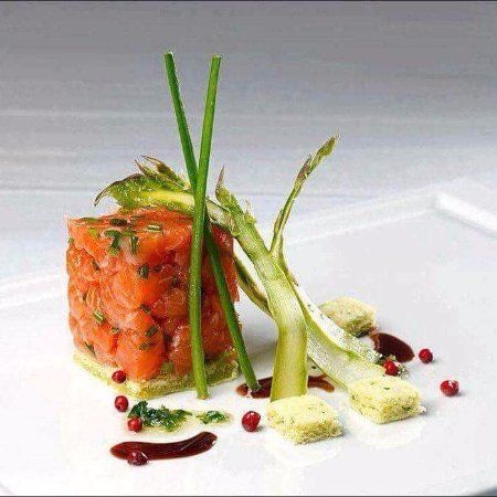 Les Trois Marmites