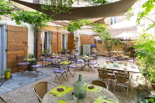Au Jardin des Carmes