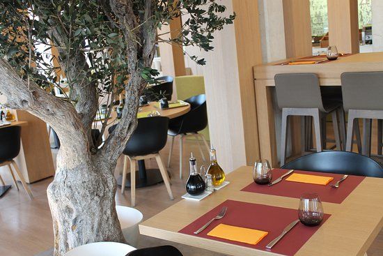 Oleo Pazzo Bistro